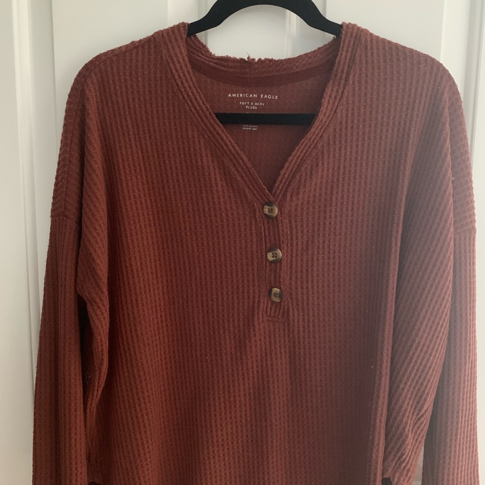 Soft and sexy plush American Eagle waffle sweater